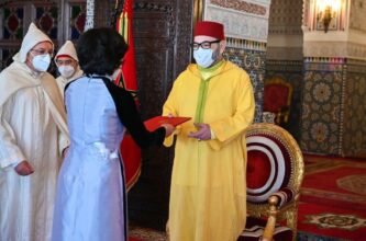 Le Roi Mohammed VI reçoit plusieurs ambassadeurs étrangers