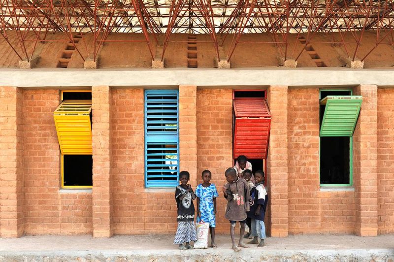 Le burkinabè Francis Kéré, architecte durable, premier Africain à recevoir le prix Pritzker