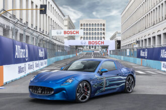 Carlos Tavares dévoile la Maserati GT électrique