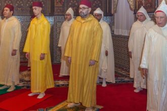 Le Roi accomplit la prière de Aïd Al-Fitr