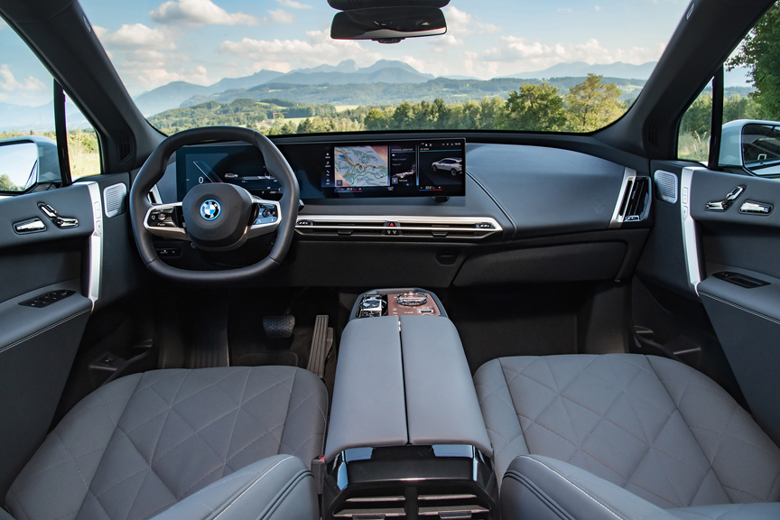 BMW iX : Bavaroise aux électrons
