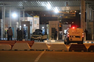 Près de 11.000 personnes ont traversé les points de passage depuis la réouverture (El Faro)