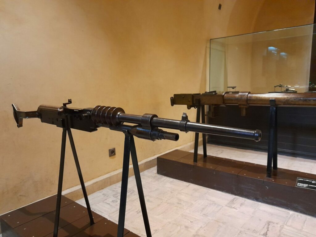 Au Musée militaire de Fès, une reconstitution grandeur nature de l'histoire des armes Au Musée militaire de Fès, une reconstitution grandeur nature de l'histoire des armes