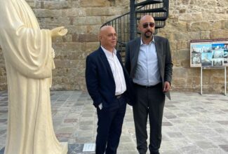 Le maire de Tanger reçoit le ministre israélien de la Coopération régionale