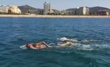 Ibrahim Slaoui traverse le détroit de Gibraltar à la nage pour lever des fonds pour la scolarisation de 140 enfants