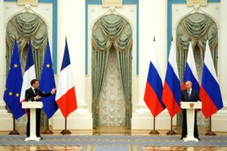 Comment la bataille France-Russie se déplace au Sahel