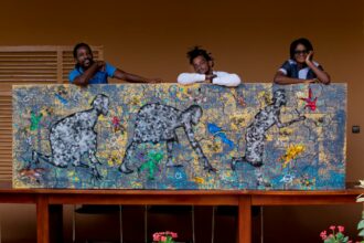 Une œuvre d'art africaine dans l'espace en décembre 2022