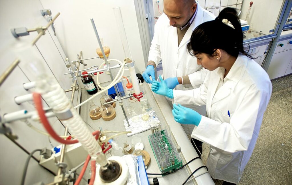 Industrie pharmaceutique : la Fondation MAScIR s'allie au français Covalab