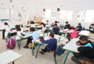 Les suspensions poussent les enseignants à reprendre les cours, le nouveau statut déposé au SGG