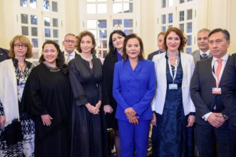 La Princesse Lalla Hasnaa reçoit les membres du Comité du patrimoine culturel immatériel de l'UNESCO