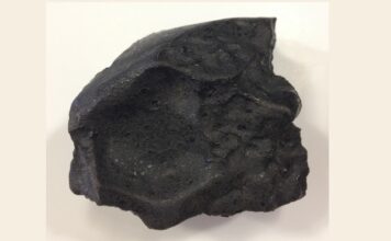 Hasnaa Chennaoui : &ldquo;Les météorites sur le sol marocain appartiennent à ceux qui les trouvent&rdquo;