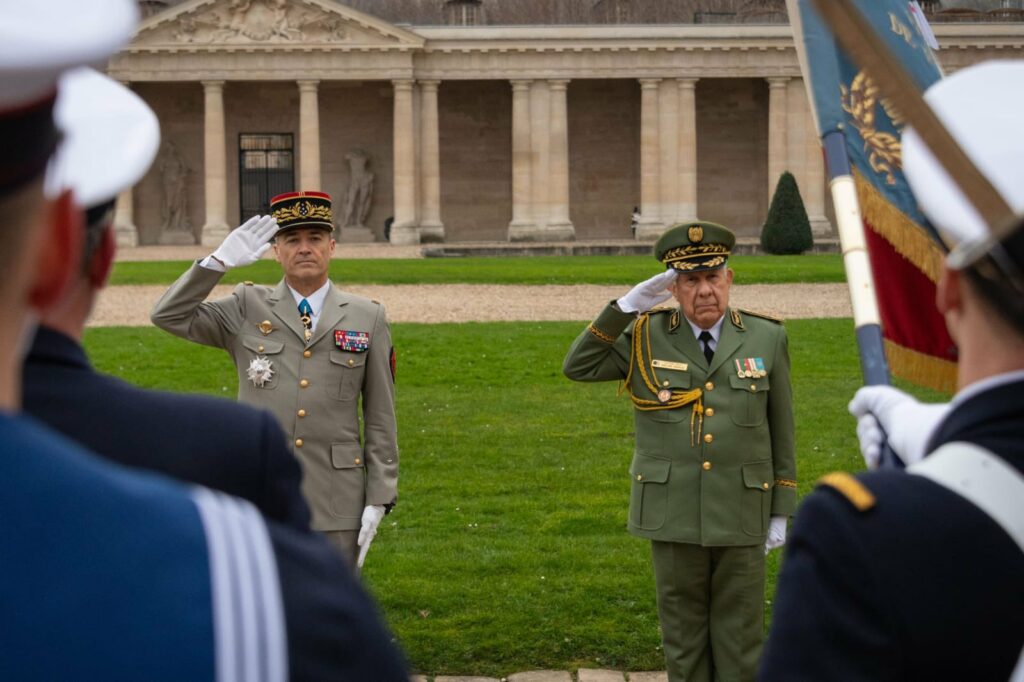 France : des ventes d’armes à l’Algérie, au risque de fâcher le Maroc ?