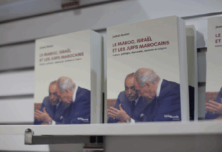 Jamal Amiar signe son livre &ldquo;Le Maroc, Israël et les Juifs marocains&rdquo;