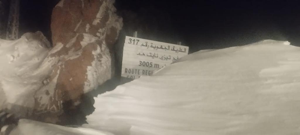 À Tizi n’Aït Hamad, jusqu'à 2,5 m de neige