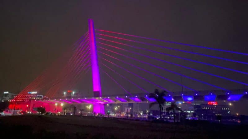 En images, mise en lumière du pont Sidi Maârouf à Casablanca