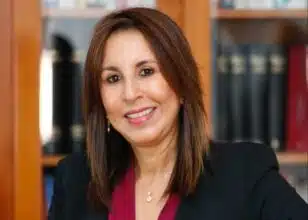 Gouvernance d’entreprise : “L’ère où l’administrateur pouvait demeurer passif est révolue” (Me Nawal Ghaouti)