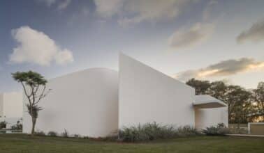 Architecture. Une villa aux courbes élégantes (Mohamed Amine Siana)