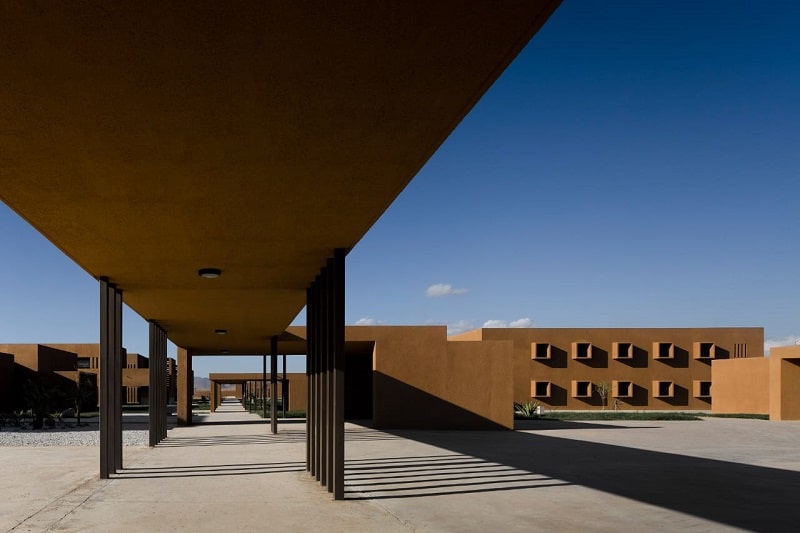 L’École supérieure de technologie de Guelmim, une architecture contemporaine bien intégrée au site L’École supérieure de technologie de Guelmim, une architecture contemporaine bien intégrée au site