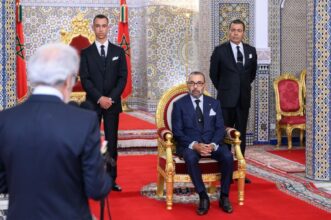 Le wali de Bank Al-Maghrib présente son rapport annuel au Roi Mohammed VI