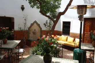 Nouveau décret sur les hébergements touristiques : les explications de F.-Z. Ammor