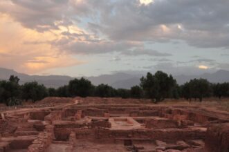 Aghmat. Capitale médiévale, perle architecturale et cité touristique en devenir