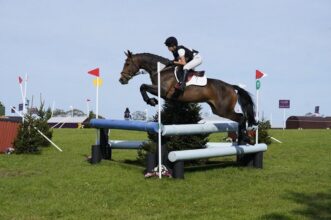Noor Slaoui, première cavalière marocaine à se qualifier aux épreuves olympiques du concours complet