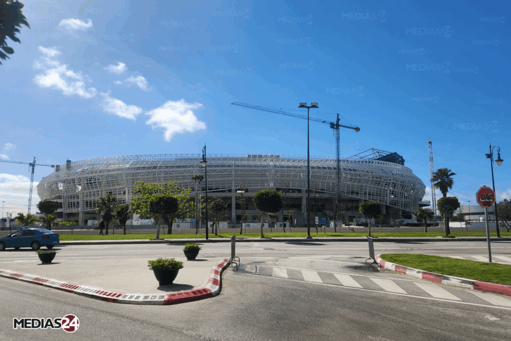 Médias24 sur les chantiers des stades du Mondial 2030 : Tanger (1/4) Médias24 sur les chantiers des stades du Mondial 2030 : Tanger (1/4)