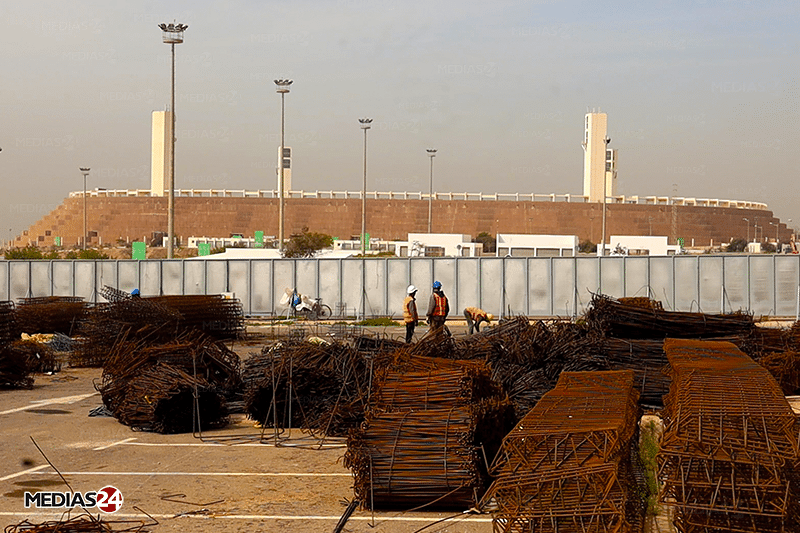 Médias24 sur les chantiers des stades du Mondial 2030 : Agadir (3/4) Médias24 sur les chantiers des stades du Mondial 2030 : Agadir (3/4)