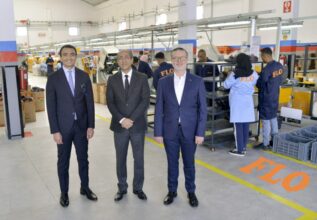 La famille Jettou s'associe au Turc Flo pour créer Flo Industry Morocco, usine de chaussures de sport synthétiques