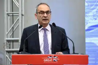 Un député britannique accuse l’ambassadeur Simon Martin de s'opposer à la reconnaissance de la marocanité du Sahara