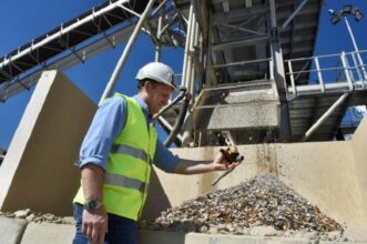 PIB: la croissance ralentit à 4% au 3e trimestre 2025