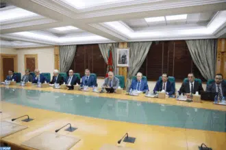 Réunion avec les gouverneurs sur l'organisation du recensement général 2024