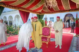 Le Roi Mohammed VI préside à M'diq une réception à l'occasion de la Fête du Trône