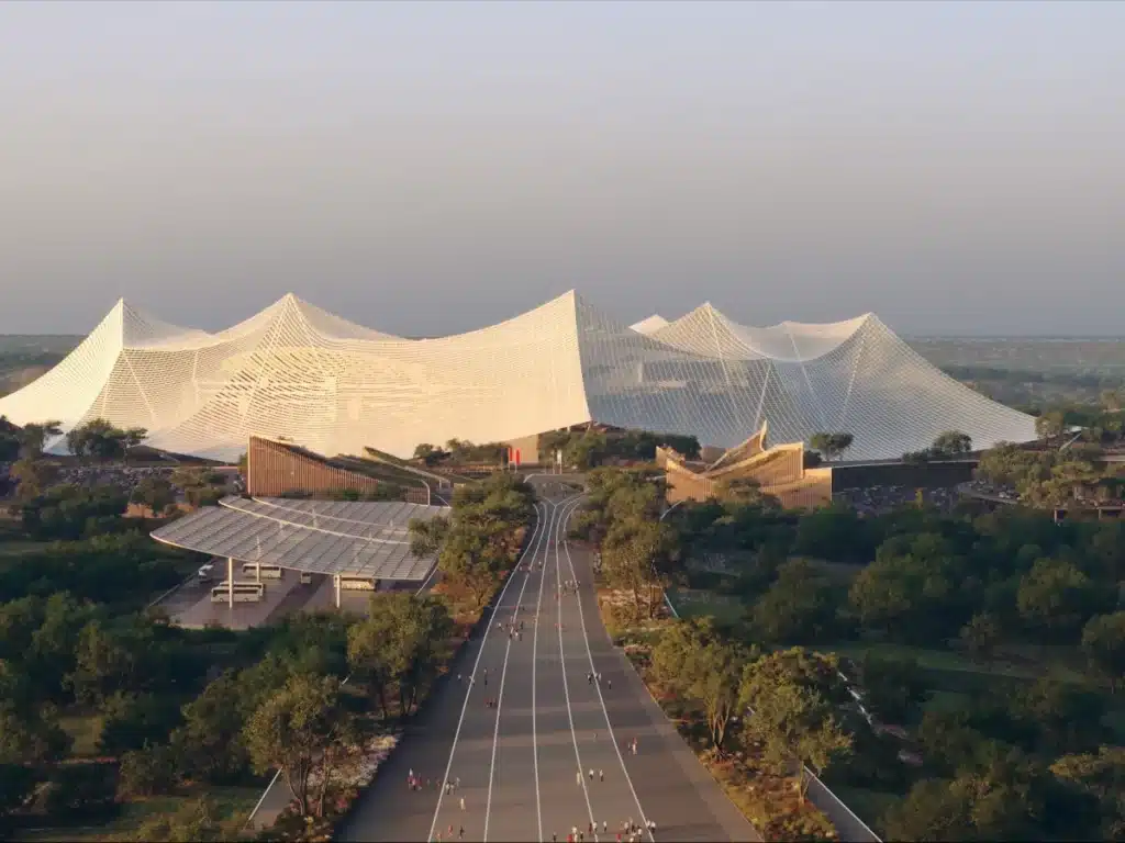 Stade Hassan II à Casablanca. Nouvelles images et explications du cabinet Populous
