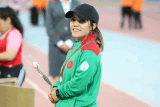 La Marocaine Youssra Karim remporte la médaille d'argent au lancer de disque lors des Jeux paralympiques