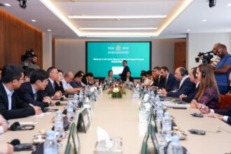 Mohcine Jazouli reçoit une délégation du Conseil national chinois du textile et de l’habillement