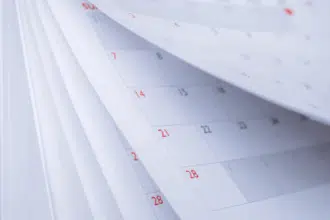 Voici le calendrier des jours fériés et vacances scolaires pour l'année 2025