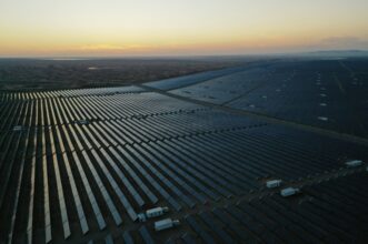 Le suisse Synhelion prévoit d’investir 1 milliard de dollars dans la production de carburant solaire au Maroc