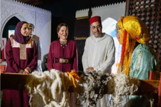 Doha : la Princesse Lalla Hasnaa et Sheikha Al Mayassa Bint Hamad Al Thani visitent deux expositions dédiées au Maroc