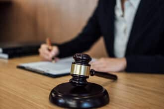 Biens acquis lors du mariage : un important jugement du tribunal de Sefrou
