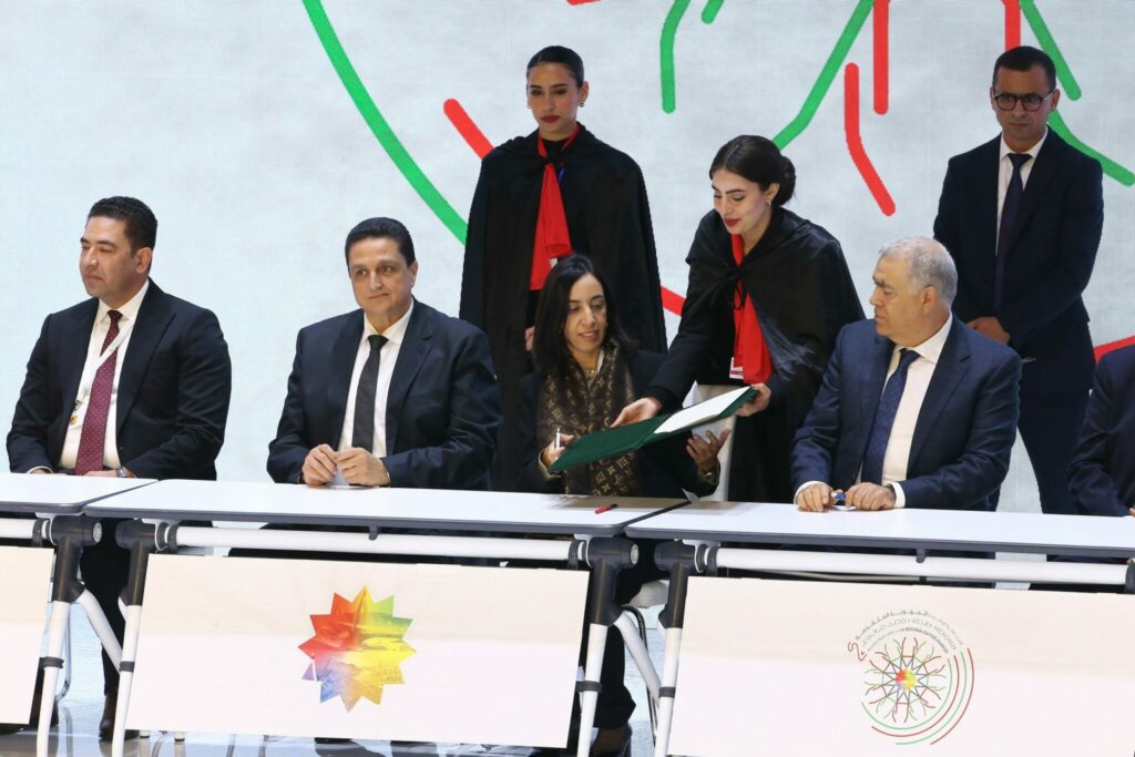 L'eau, la gestion des déchets et la mobilité, au cœur des conventions signées lors des assises de la régionalisation avancée