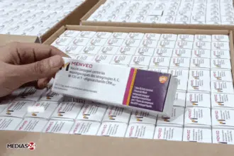 Vaccin contre la méningite : le ministère de la Santé réapprovisionne l'institut Pasteur et les hôpitaux