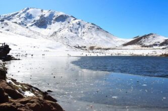 Images satellite et hauteurs des récentes chutes de neige relevées au Maroc