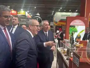 François Bayrou, Premier ministre français, visite le pavillon marocain au SIA de Paris