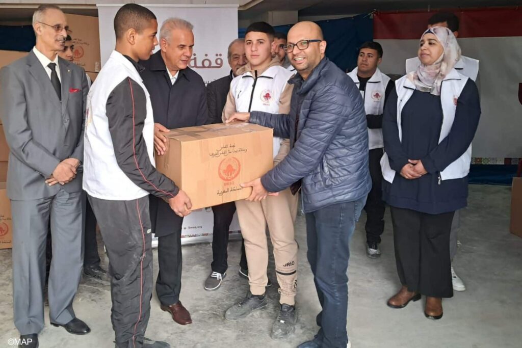 L’Agence Bayt Mal Al-Qods distribue des aides alimentaires aux établissements de protection sociale dans la Ville sainte