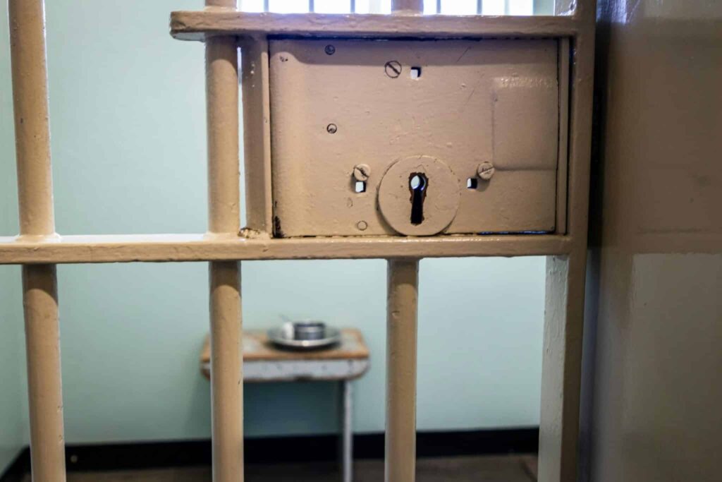 Détention préventive : un recul des acquittements, mais une surpopulation carcérale persistante