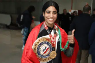 Le Roi Mohammed VI félicite la boxeuse Widad Bertal, sacrée championne du monde