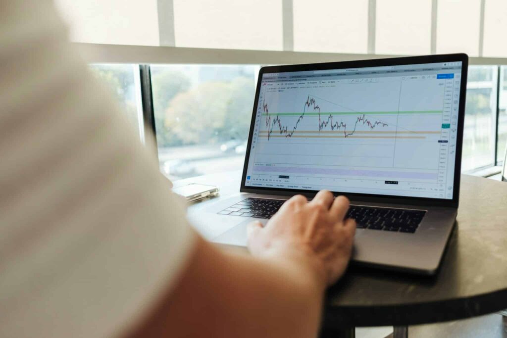 Trading en ligne. Voici tout ce qu’il faut savoir sur les risques juridiques