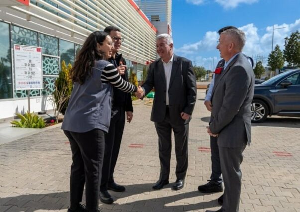 Maquette USS Equinox - Star Trek Grande Collection N°87 - Eaglemoss - Neuf - Collectionneur