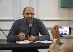 Ghassan Waïl El Karmouni reçoit un prix panafricain du journalisme en réassurance